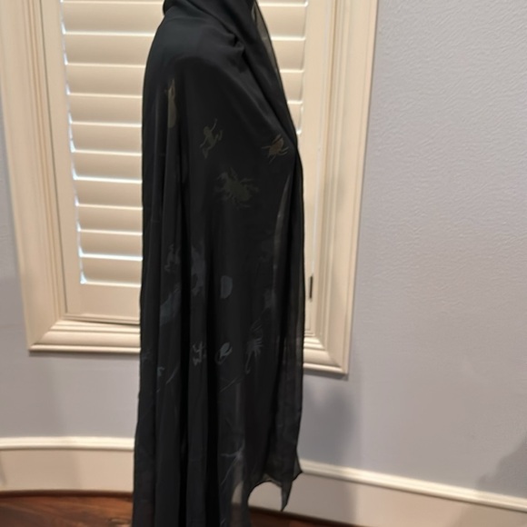 Lightweight Silk sheer Scarf with frogs lizards insects nature crawfish. Black - Picture 4 of 8